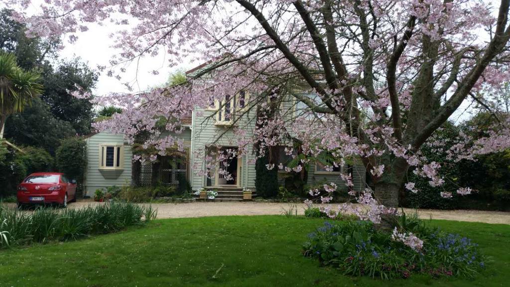 English Cherry Tree Manor Tamahere Exterior foto